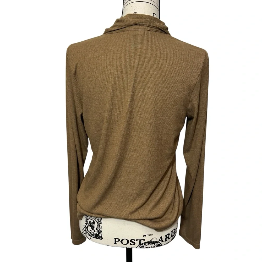 Vintage Old Navy Y2K Camel Ribbed Knit Stretch‎ Polo Top, Large
